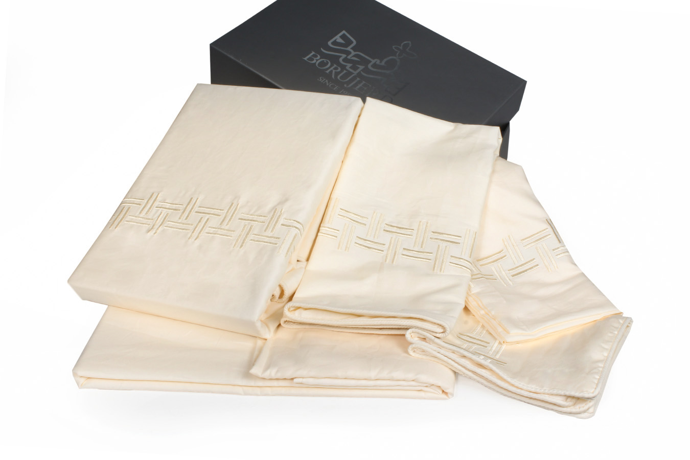 کاور تمام ست یک نفره 90-5 تکه آریاناEM ملحفه شیری کاور تمام ست یک نفره پنج تکه بروجرد 90 طرح آریانا رنگ شیری - Image 1