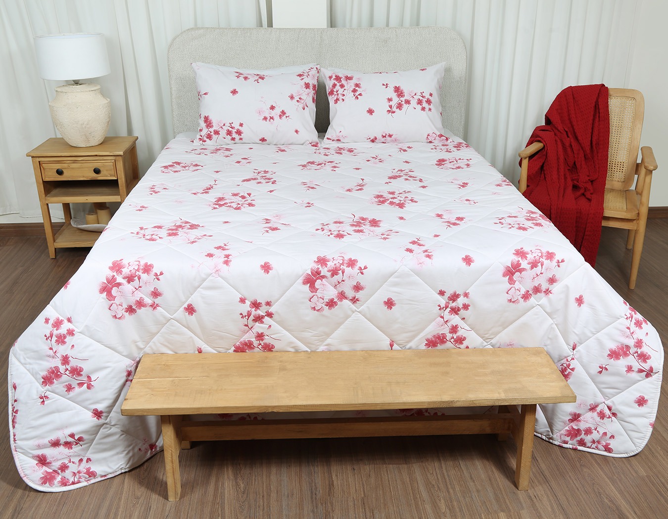 ست لحاف بزرگسال دو نفره سه تکه 180 طرح پرنيا رنگ قرمز (2) ست لحاف بزرگسال دو نفره سه تکه 180 بروجرد طرح پرنيا رنگ قرمز - Image 1