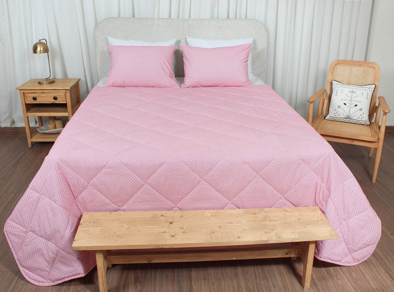 ست لحاف بزرگسال دو نفره سه تکه 180 طرح خطی 2 رنگ قرمز (1) ست لحاف بزرگسال دو نفره سه تکه 180 بروجرد طرح خطی 2 رنگ قرمز - Image 1