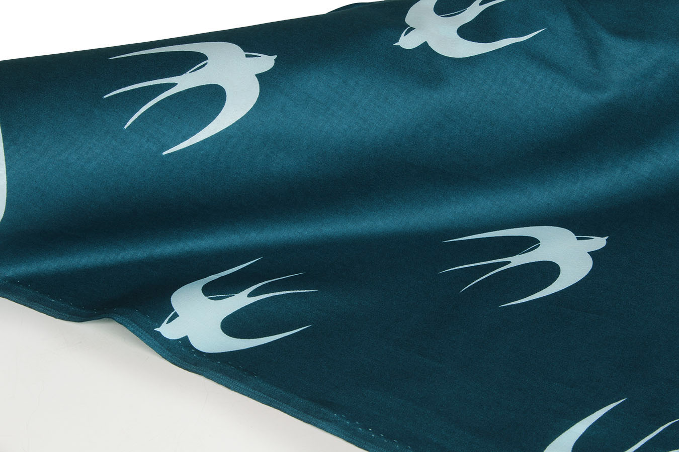 كاليته 882002 طرح پرستو رنگبندي01 پارچه لباسی پنبه ویسکوز عرض 145 بروجرد طرح پرستو رنگ 01 - Image 1