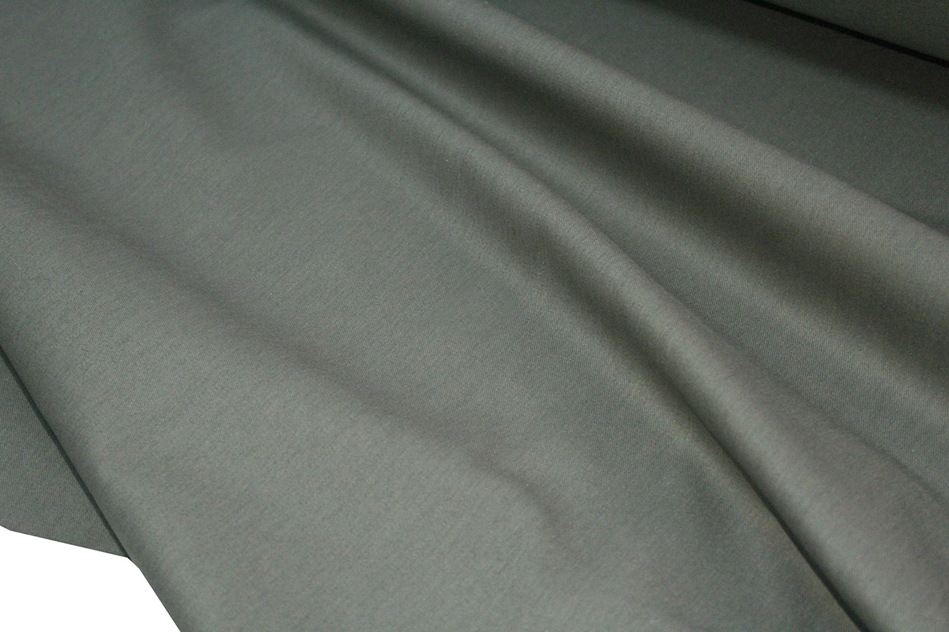 کاليته 224009 ، رنگ زیتونی 0060 پارچه مانتو شلواری پلی استر ویسکوز بروجرد عرض 150 طرح ساده رنگ زیتونی - Image 1