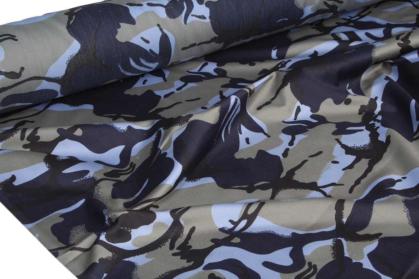 کاليته 352006 طرح استتار آبی رنگبندي 15 پارچه لباسی پلی استر ویسکوز عرض 150 بروجرد طرح استتار آبی رنگ 15 - Image 1