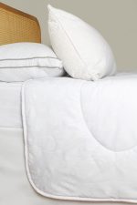 لحاف تک بزرگسال دو نفره 180 مات وایت بروجرد طرح بارمان رنگ 01 سفید - Image 7