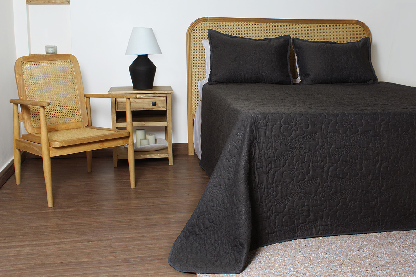 ست روتختی طرح اولتراتروپیکال دونفره سه تکه رنگ طوسی تیره کد 0100 (4) ست روتختی اولتراتروپیکال دو نفره سه تکه بروجرد رنگ طوسی تیره - Image 1