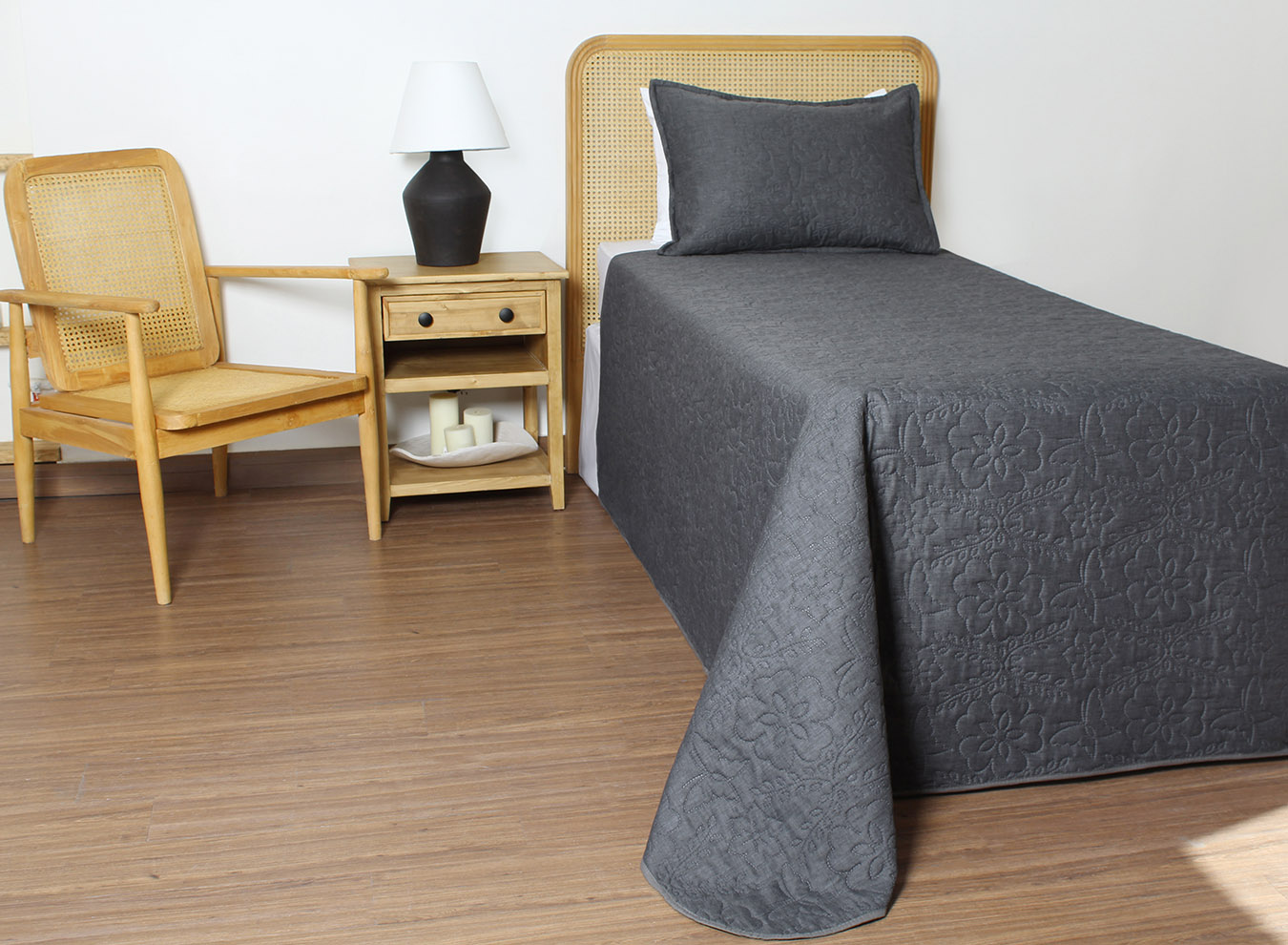 ست روتختی طرح اولتراتروپیکال یکنفره دو تکه رنگ طوسی تیره کد 0100 (8) ست روتختی یک نفره دو تکه بروجرد طرح اولتراتروپیکال رنگ طوسی تیره - Image 1