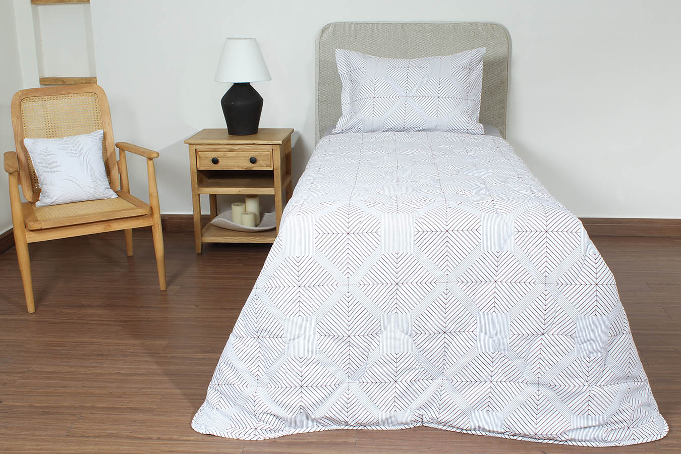 ست لحاف یکنفره سه تکه رنگ خطی 1 رنگبندی 01 (2) copy ست لحاف بزرگسال یک نفره سه تکه 90 بروجرد طرح خطی1 رنگ 01 - Image 1