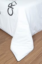 ست لحاف وکاور بزرگسال گلدوزی یک نفره پنج تکه بروجرد طرح رونالدو رنگ سفید - Image 11