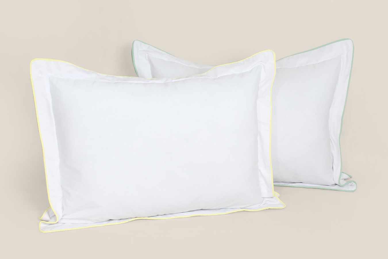 بالش قابدار الیاف بابیلون 6080 یک تکه یک کالیته 211601 یک طرحرنگ سفید کد084801 (4) بالش قابدار الیاف بابیلون(میکرو) بروجرد 80*60 رنگ سفید 084801 - Image 1