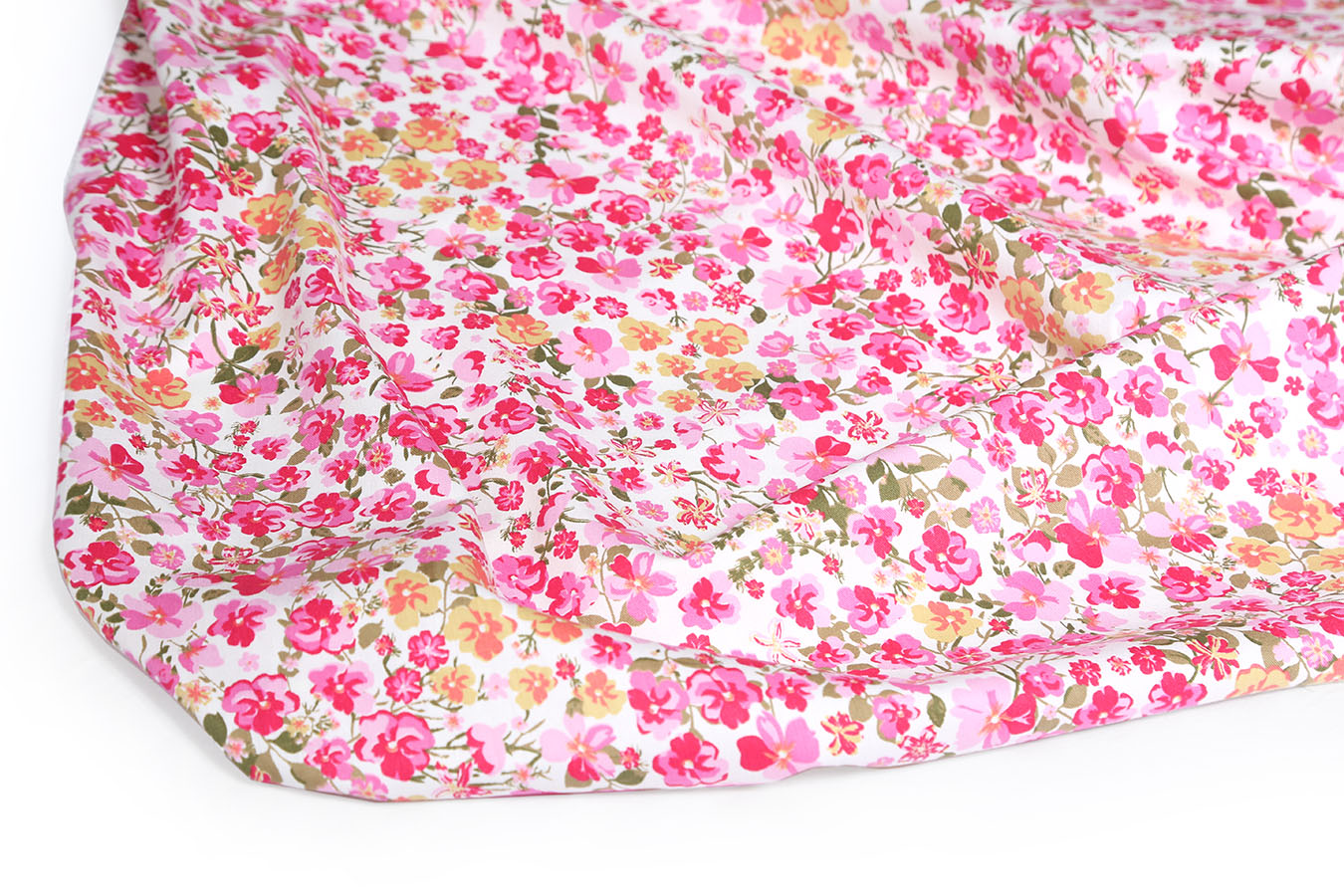 کالیته 172101 طرح مارکارت رنگبندی 01 پارچه لباسی پنبه پلی استر ویسکوز عرض 160 بروجرد طرح مارگات رنگ 01 - Image 1