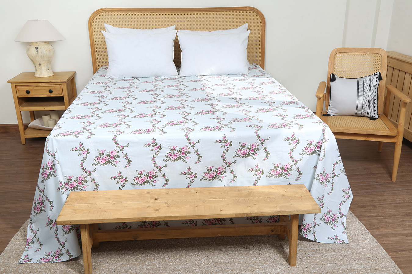 روانداز دونفره طرح ژانت رنگبندی 01 (1) ملحفه رو انداز دو نفره بروجرد طرح ژانت رنگ 01 - Image 1