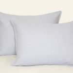 ملحفه روبالشی گلدوزی قاب دار دو تکه 70*50 بروجرد طرح دوخت مارسل رنگ طوسی روشن