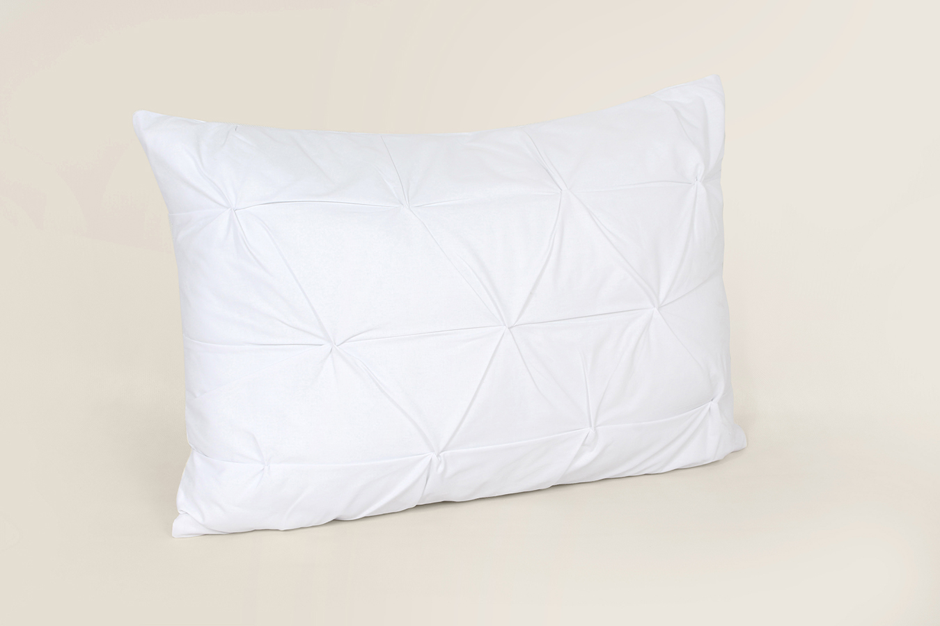 بالش الیاف دیاموند 5070 یک تکه رنگ سفید 084801 (1) بالش الیاف دیاموند بروجرد 70*50 رنگ سفید - Image 1