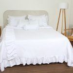 ست لحاف وکاور بزرگسال استار دو نفره ده تکه بروجرد طرح برنارد رنگ سفید