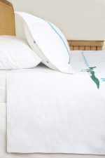 ست لحاف وکاور بزرگسال گلدوزی دو نفره هفت تکه بروجرد طرح طاووس رنگ سفید - Image 6