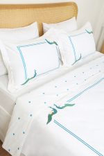 ست لحاف وکاور بزرگسال گلدوزی دو نفره هفت تکه بروجرد طرح طاووس رنگ سفید - Image 14