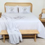 ست لحاف وکاور بزرگسال گلدوزی دو نفره هفت تکه بروجرد طرح پلو رنگ طوسی روشن