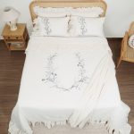 ست لحاف وکاور بزرگسال گلدوزی دو نفره هفت تکه بروجرد طرح لئونا رنگ خودرنگ