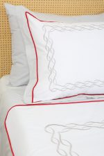 ست لحاف وکاور بزرگسال گلدوزی دو نفره هفت تکه بروجرد طرح لامبرت رنگ سفید - Image 5