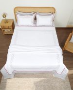 ست لحاف وکاور بزرگسال گلدوزی دو نفره هفت تکه بروجرد طرح لامبرت رنگ سفید - Image 2