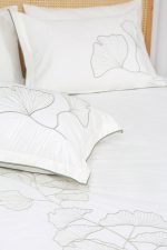 ست کاور لحاف بزرگسال گلدوزی دو نفره شش تکه بروجرد طرح گل شیپوری رنگ خودرنگ - Image 3