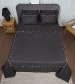 ست لحاف وکاور بزرگسال گلدوزی دو نفره هفت تکه بروجرد طرح سزار رنگ نوک مدادی