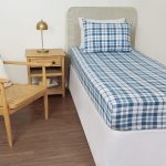 ملحفه نیم ست یک نفره دو تکه 90 بروجرد طرح پرتو رنگ 06