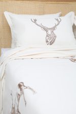 ست کاور لحاف بزرگسال گلدوزی دو نفره شش تکه بروجرد طرح گوزن رنگ خام شویی - Image 5