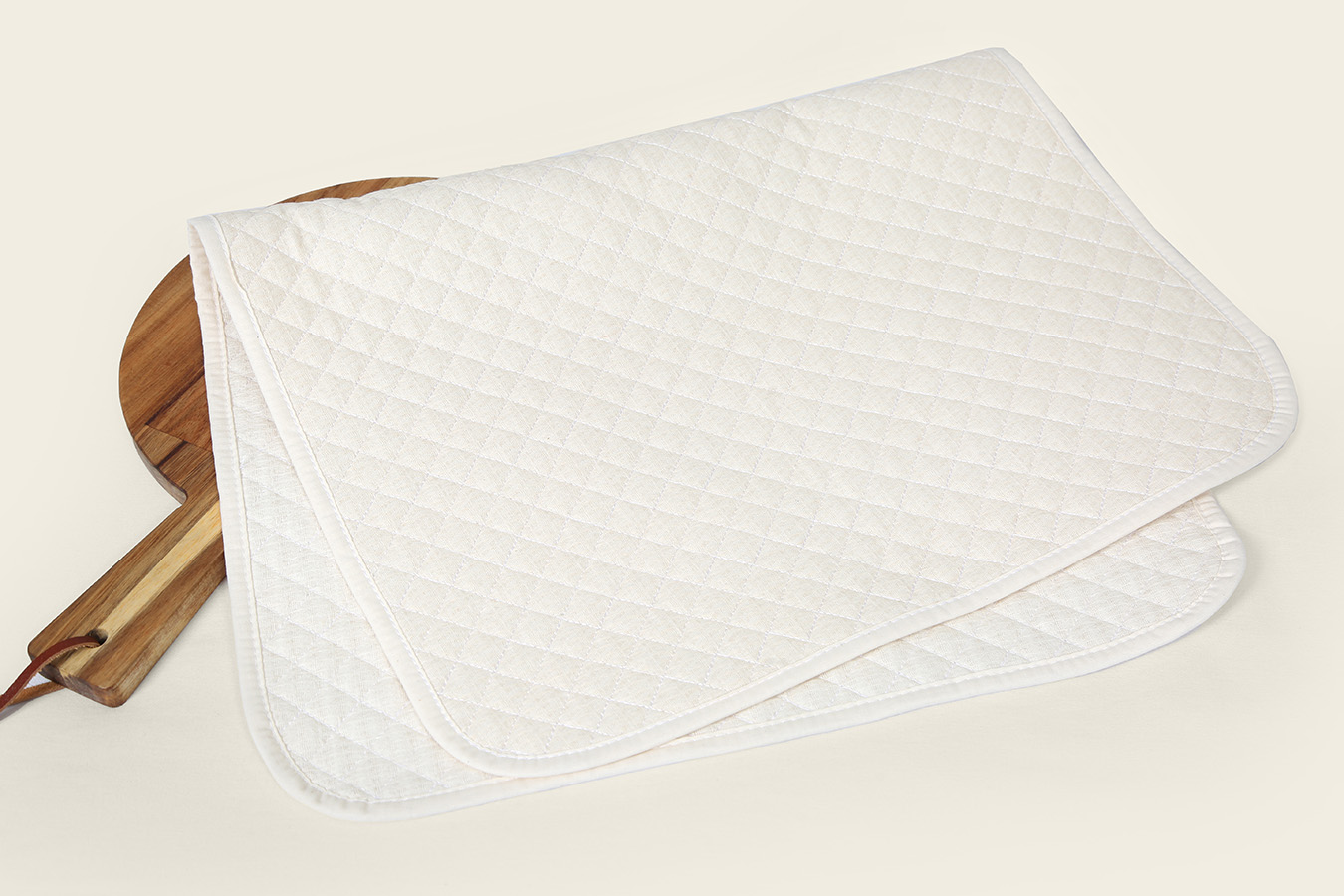 پدظروف پنبه دوز 75-45 یک تکه یک کالیته 199004 رنگ خود رنگ (1) پد زیر ظروف پنبه دوز بروجرد رنگ خودرنگ - Image 1