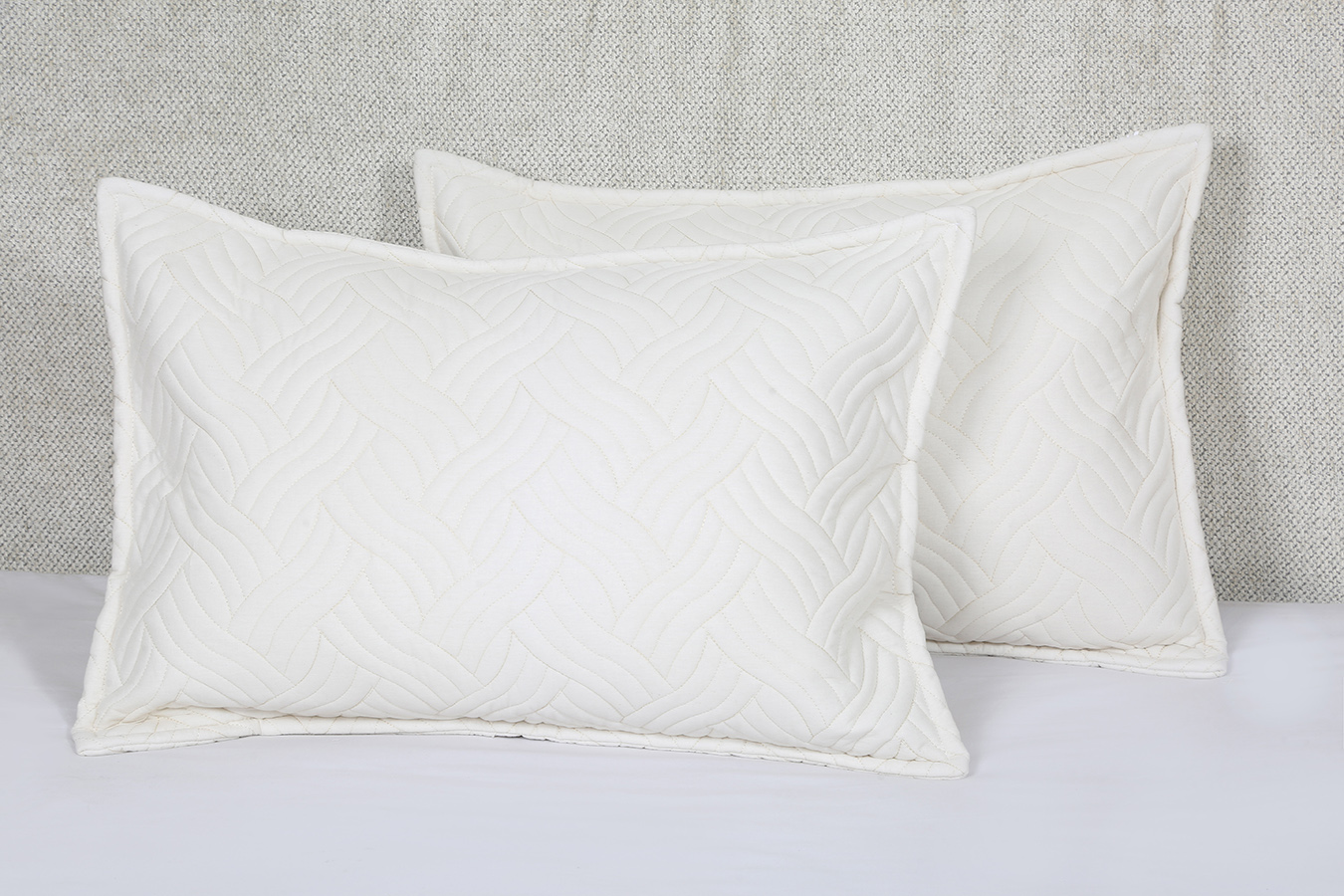 روبالش پنبه دوزقابدار 5070 دو تکه یک کالیته 111111 یک طرحرنگ گوناگون2222 رنگبندی 22گوناگون (2) ملحفه روبالشی پنبه دوز قاب دار دو تکه 70*50 بروجرد رنگ گوناگون - Image 1