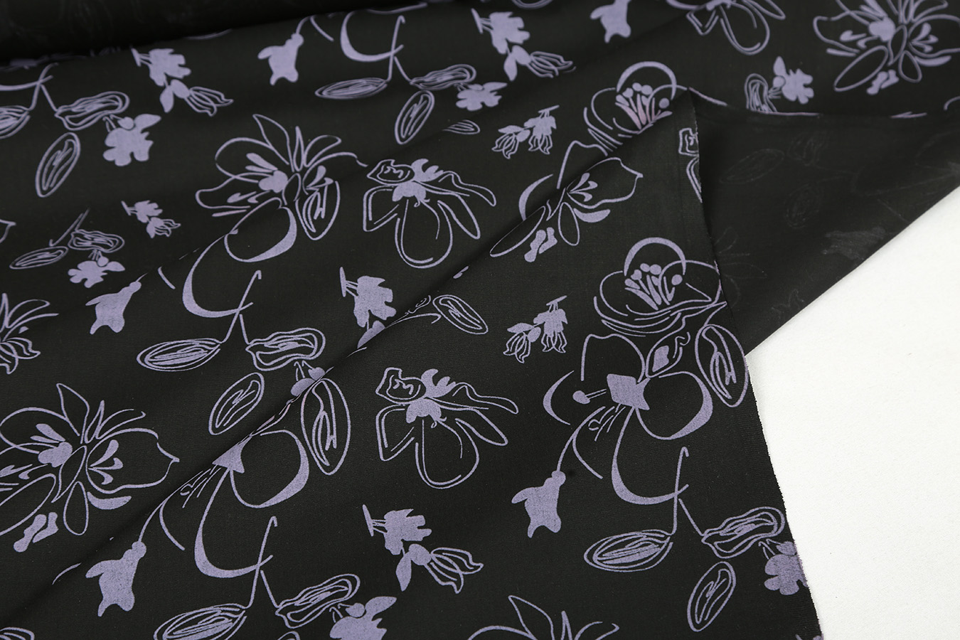 کالیته 231003 طرح والا رنگبندی 02 (2) پارچه لباسی پنبه پلی استر ویسکوز عرض 120 بروجرد طرح والا رنگ 02 - Image 1