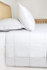 ست کاور لحاف بزرگسال گلدوزی دو نفره سه تکه بروجرد طرح آرتا رنگ طوسی روشن - Image 5