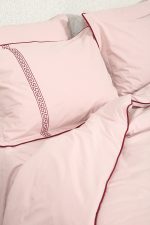 ست کاور لحاف بزرگسال گلدوزی دو نفره شش تکه بروجرد طرح ورساچه رنگ صورتی چرک - Image 10