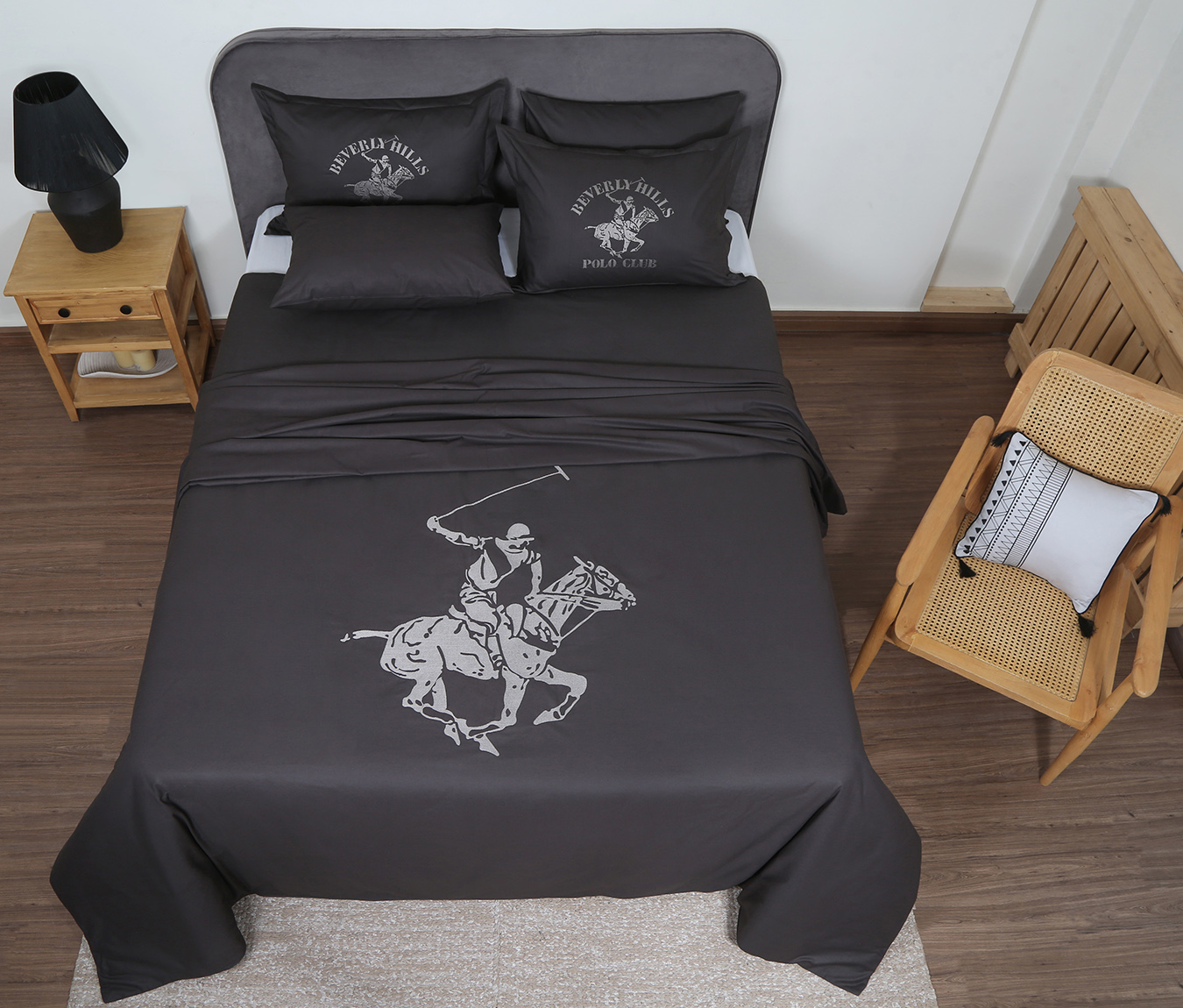 ست کاورلحاف گلدوزی طرح پلو دونفره 180 شش تکه رنگ نوک مدادی کد0070 (12) ست کاور لحاف بزرگسال گلدوزی دو نفره شش تکه بروجرد طرح پلو رنگ نوک مدادی - Image 1