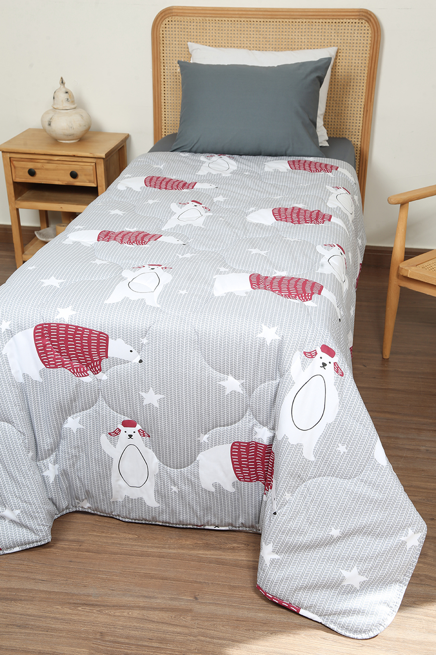 ست لحاف یکنفره 90 سه تکه دو کالیته 992102دو طرح رنگ آویر1 2270 رنگبندی 04 درجه 1 (6) ست لحاف بزرگسال یک نفره سه تکه 90 بروجرد طرح آویر 1 رنگ 04 - Image 1