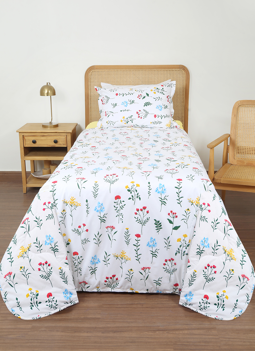 ست لحاف یکنفره 90 چهار تکه دو کالیته 211601 دو طرح رنگ کامیلا1 6065 رنگبندی01 درجه یک (1) ست لحاف بزرگسال یک نفره چهار تکه 90 بروجرد طرح کامیلا1 رنگ 01 - Image 1